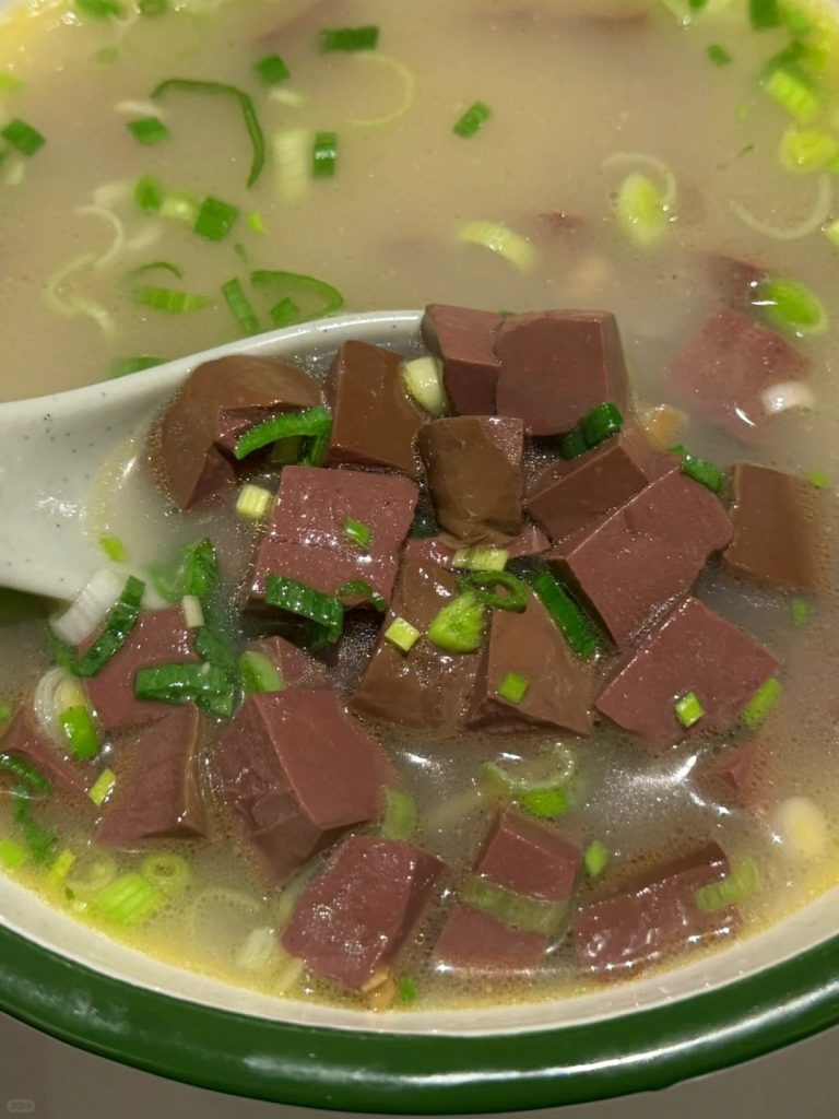 Duck Blood and Vermicelli Soup - Foods in China